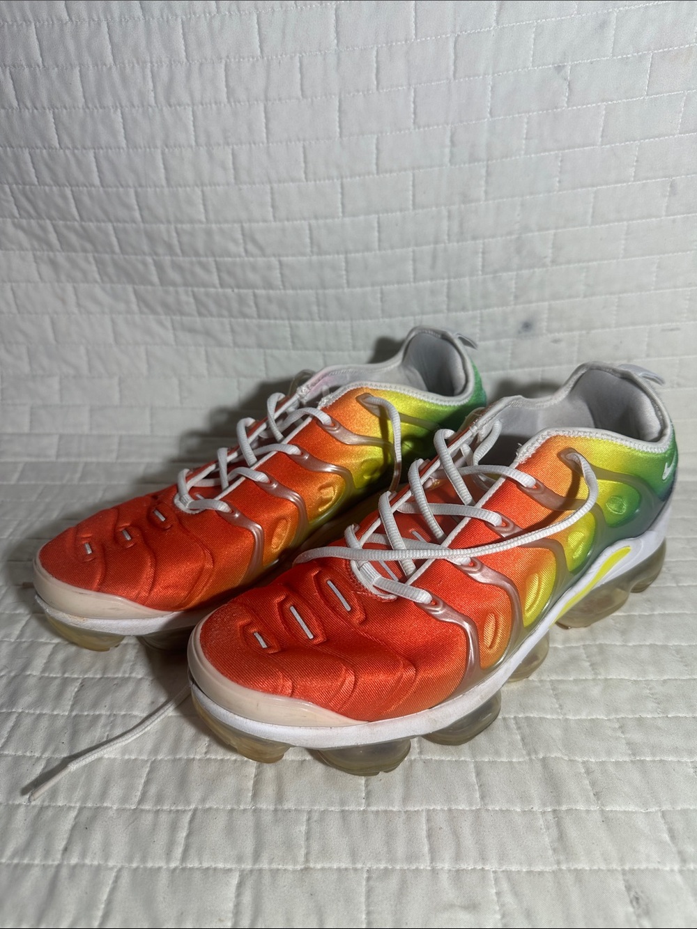 Nike Air VaporMax Plus 'Retuned Air' (Rainbow) sneaker NO INSOLES